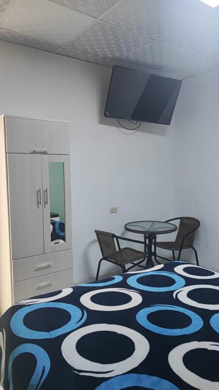 Hospedaje Bless Trujillo Zewnętrze zdjęcie